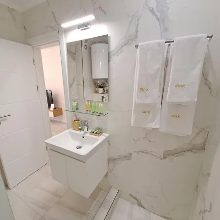 Onyx 2 Private Apartment