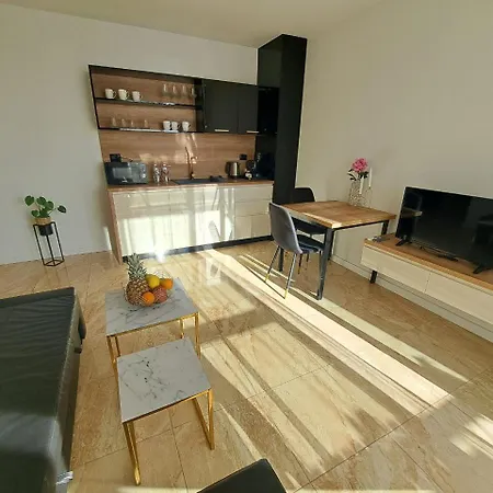 Onyx 2 Private Apartment